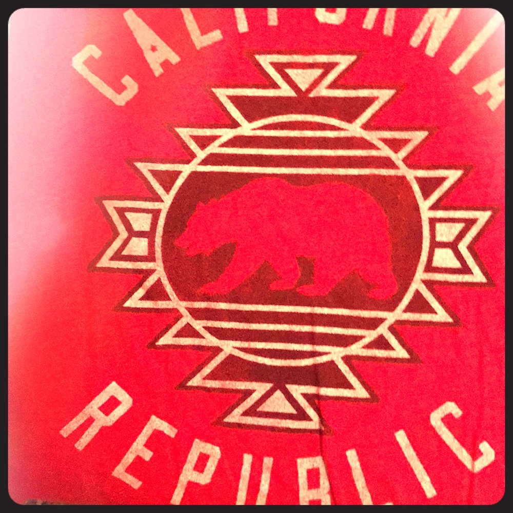 Cali rebublice T Shirt